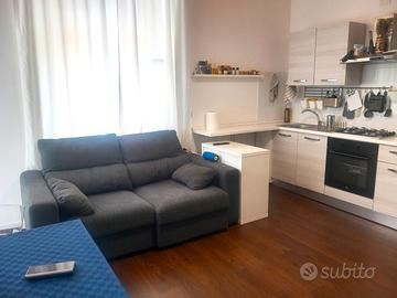 Bilocale ristrutturato e arredato