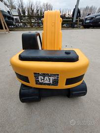 Ruspa giocattolo per bambino/a usata 