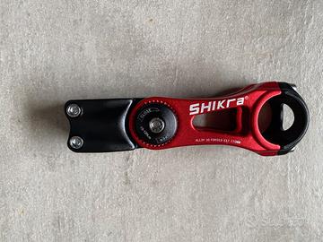 attacco manubrio regolabile