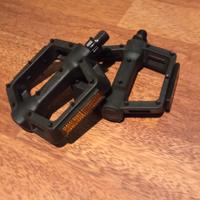 ROCKRIDER
Pedali piatti MTB 520 GRIP 9/16 neri