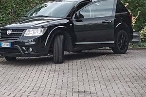 FIAT FREEMONT AWD 
