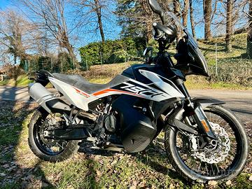 KTM 79 Adventure 3.900km