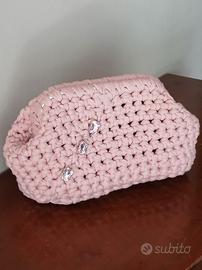 Clutch bag a uncinetto fatta a mano
