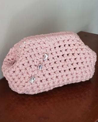 Clutch bag a uncinetto fatta a mano