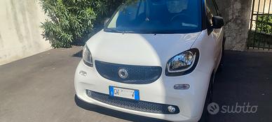 smart four two benzina  2019 full tettuccio 