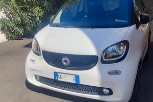 smart four two benzina  2019 full tettuccio 