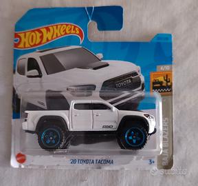 Toyota Tacoma hotwheels 
