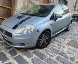 Fiat Grande Punto 1300 cc 90 cavalli