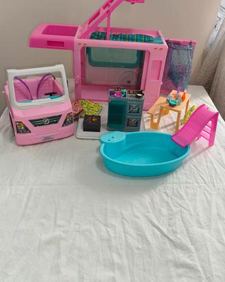 Barbie - Camper dei Sogni + Bambole