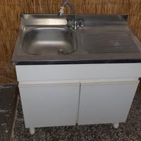 Lavello in acciaio con mobiletto