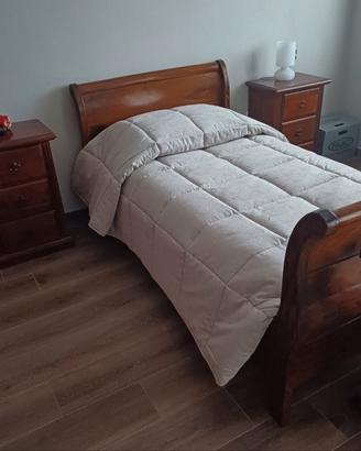 letto a barca stile piemontese e due comodini 