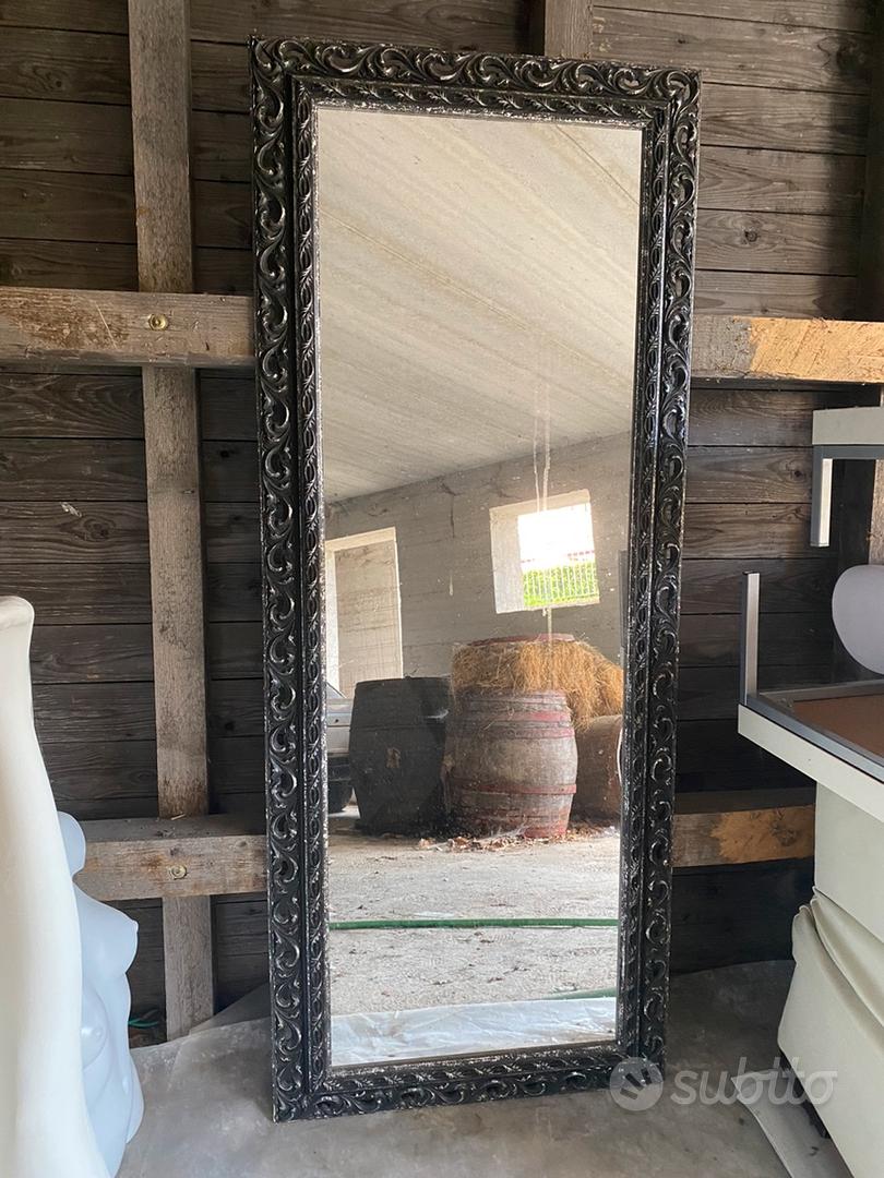 Specchio con cornice legno lavorata - Arredamento e Casalinghi In vendita a  Vicenza