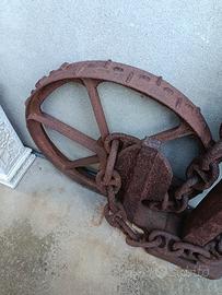 ANTICA RUOTA IN FERRO 