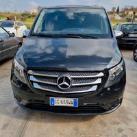 Mercedes Vito 9 posti.