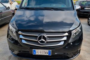 Mercedes Vito 9 posti.