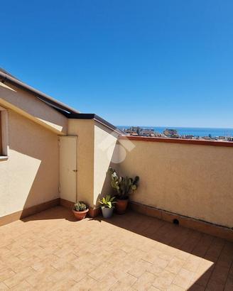 3 LOCALI A ACIREALE