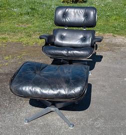 Lounge Chair design Charles Ray Eames ICF