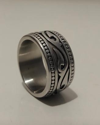 anello in acciaio 