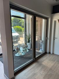 Infisso scorrevole in legno alluminio