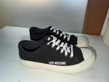 scarpe Love Moschino