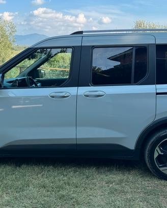 Ford Tourneo Courier Active 2024