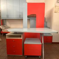 Letto a Castello con Scrivania Integrate.