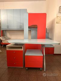 Letto a Castello con Scrivania Integrate.