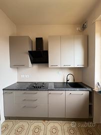 CUCINA STELLA- 238 cm- comprata 2 mesi fa