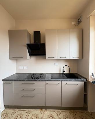 CUCINA STELLA- 238 cm- comprata 2 mesi fa