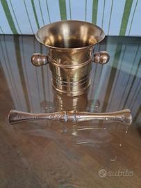 Mortaio con pestello in ottone degi anni '50/60