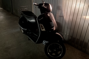 Vespa gts 300