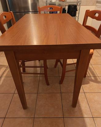 Tavolo da cucine 4 sedie