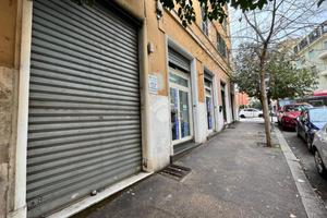 NEGOZIO A ROMA