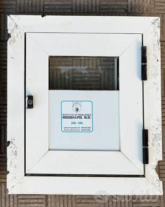 Sportello alluminio bianco