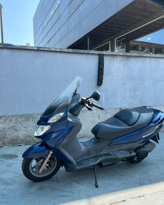 Moto Suzuki Burgman