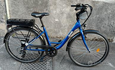 bicicletta elettrica e city bike Jeep 28 pollici 