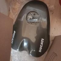 serbatoio  ducsti 748