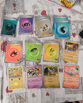 carte pokemon 30th doppioni