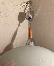 Lampadario in legno e vetro serigrafato