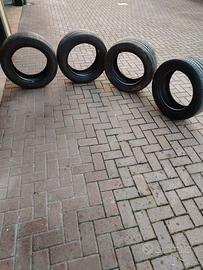 Gomme 235/ 55/ 17 99v