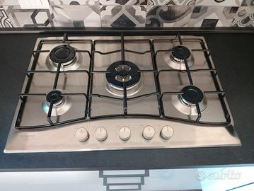 Piano cottura a gas 5 fuochi Hotpoint Ariston