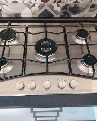 Piano cottura a gas 5 fuochi Hotpoint Ariston