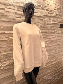 Pullover bianco con gilet ricamato