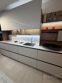 Cucina Snaidero Link pensile scorrevole a chiusura