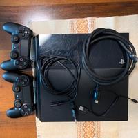 Playstation 4 (PS4) - 1 TB
