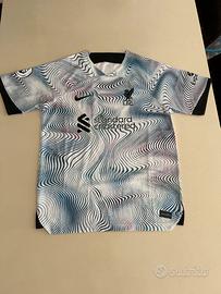 3º maglia liverpool anno 22/23