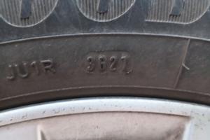 Gomme 205 55 R17 good year e Bridgestone