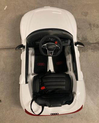 Auto elettrica bambini Audi RS