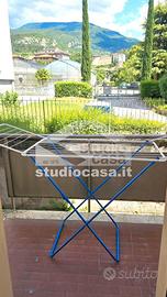 Via Dante: AMPIO ALLOGGIO con 2 CAMERE e GARAGE