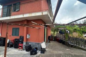 Casa singola con terreno a Sant'Alfio